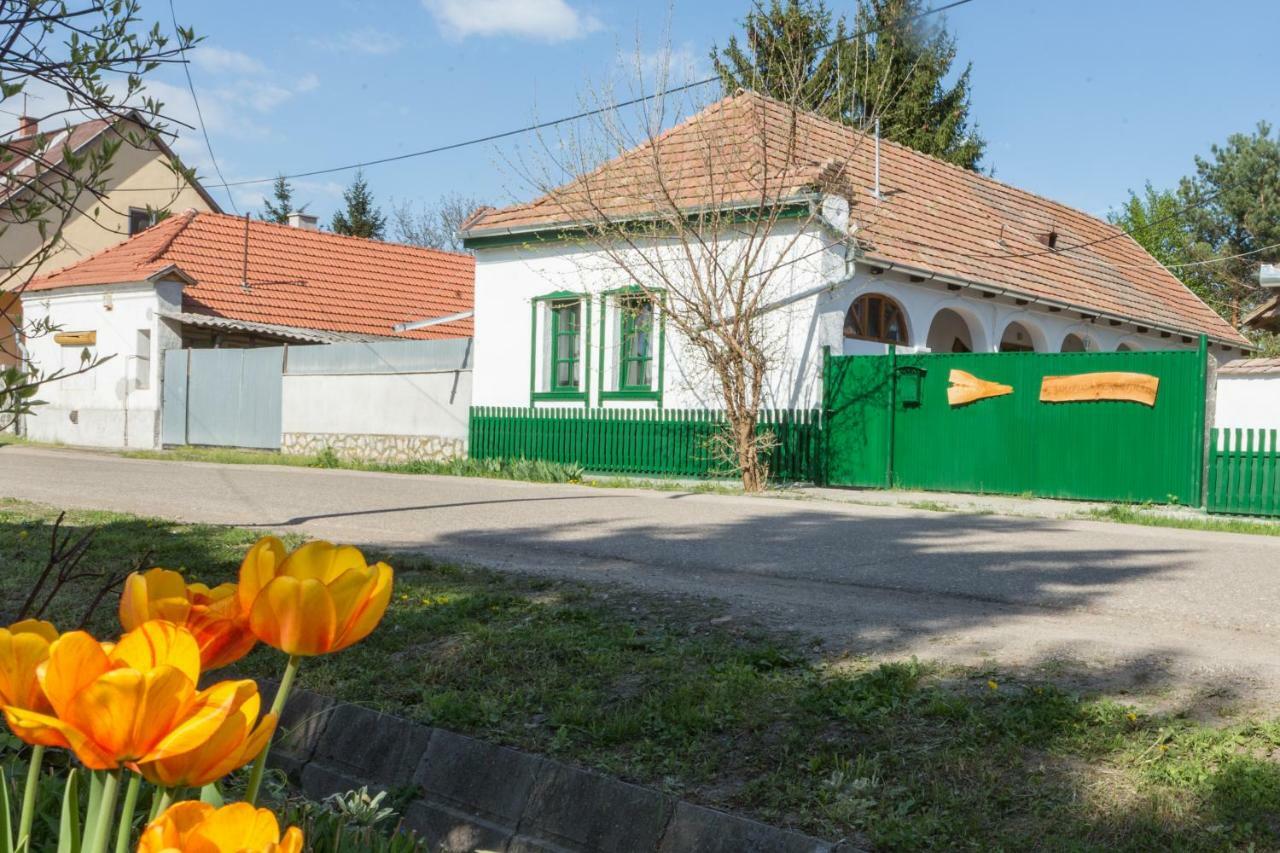 Gádoros Vendégház Hotel Egerszalók Exterior foto