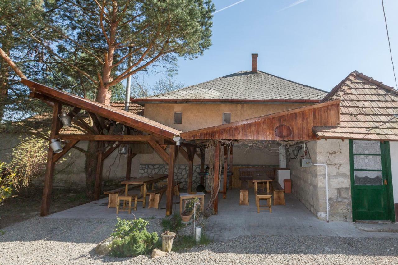 Gádoros Vendégház Hotel Egerszalók Exterior foto